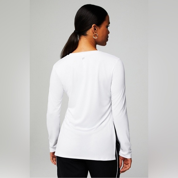 Fabletics Dry-Flex White Long-Sleeve Tunic NWT Medium - Picture 2 of 6